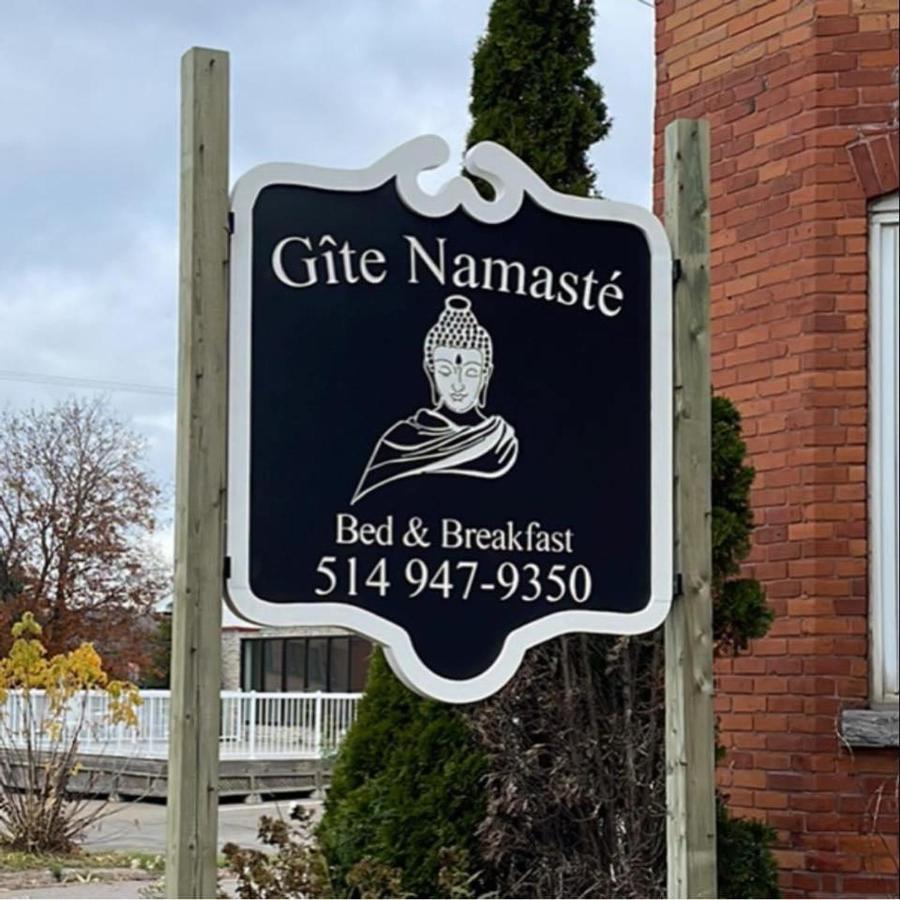 Auberge Et Bistro Namaste Lachute Eksteriør billede