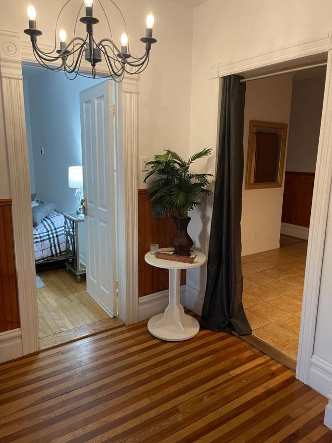 Auberge Et Bistro Namaste Lachute Eksteriør billede