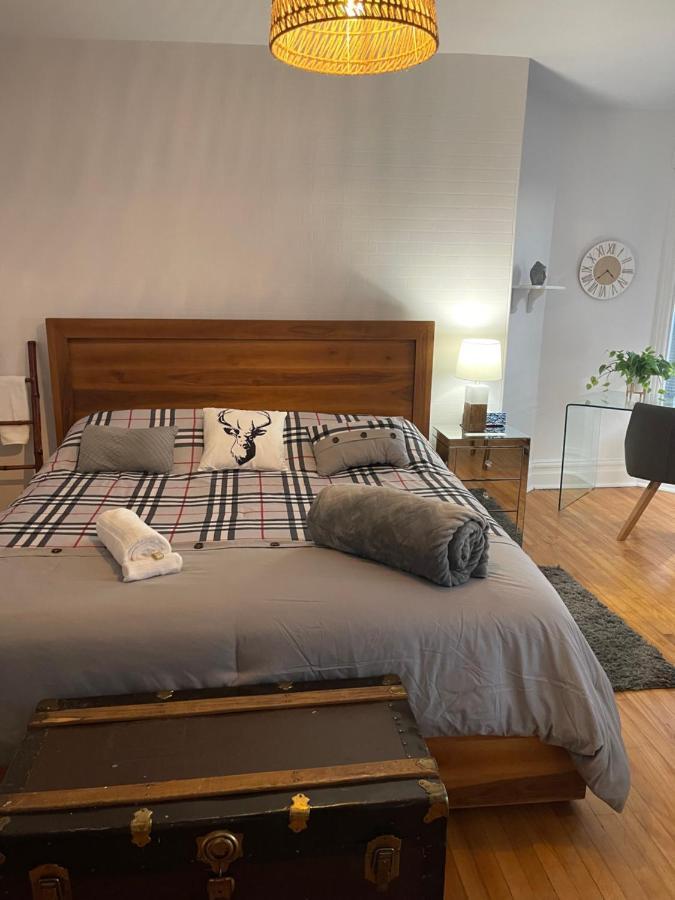 Auberge Et Bistro Namaste Lachute Eksteriør billede